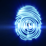 Empreinte illustrant la connaissance de soi et le profil psychologique explorés grâce au test de personnalité MBTI.